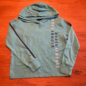 Girls Youth Small Under Armour Hooded Tee